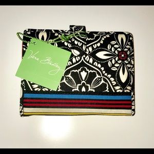 Vera Bradley Passport Cover Barcelona
